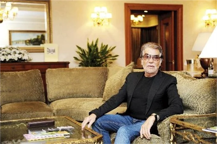 İzzet Çapa, ünlü modacı Roberto Cavalli ile röportaj yaptı!