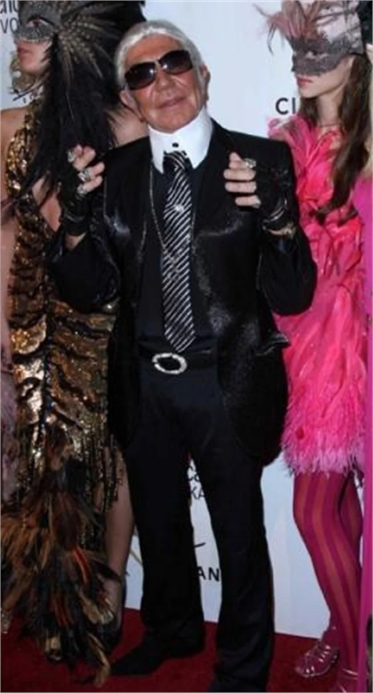 İzzet Çapa, ünlü modacı Roberto Cavalli ile röportaj yaptı!