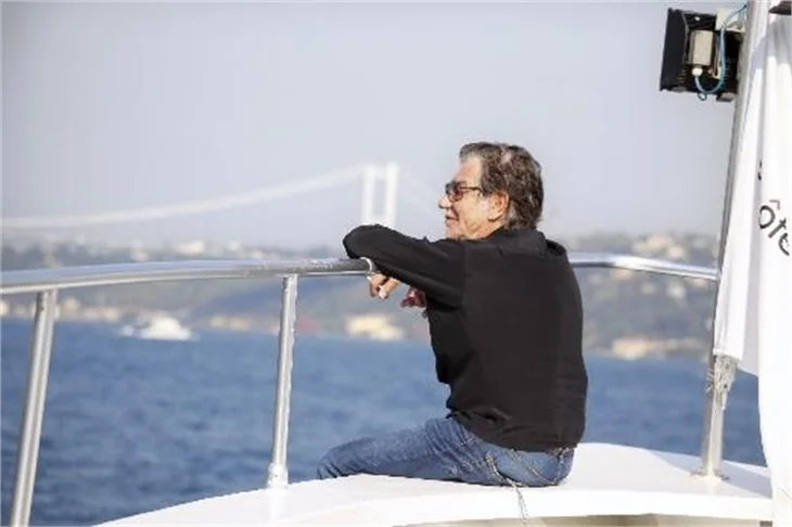 İzzet Çapa, ünlü modacı Roberto Cavalli ile röportaj yaptı!
