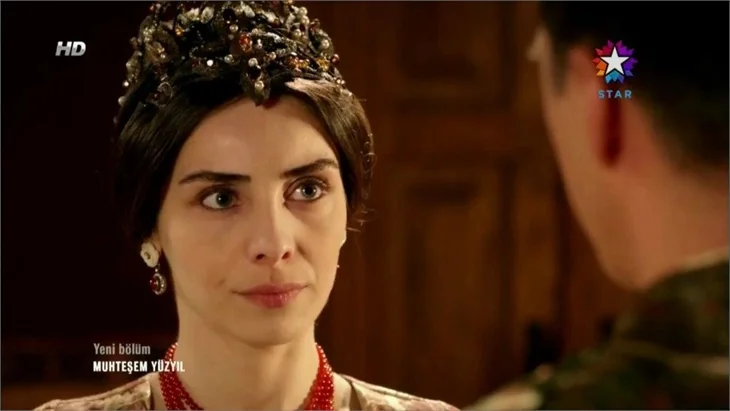 Mahidevran Sultan halk teknesinde!