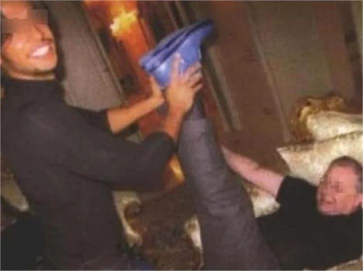 Berlusconi'nin başını yaktı!