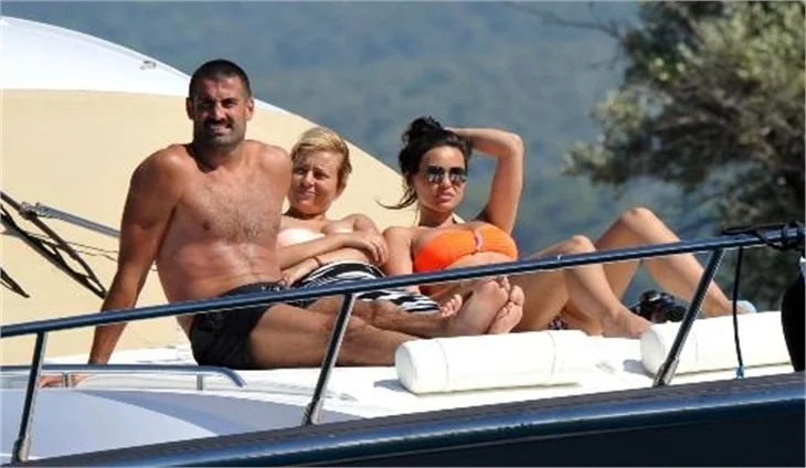 Volkan Demirel ve eşi Zeynep Demirel tatilde!