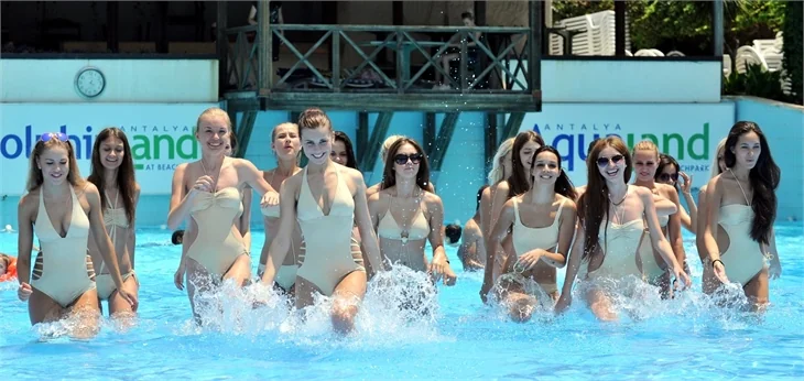 Havuzlar plajlar doldu taştı!