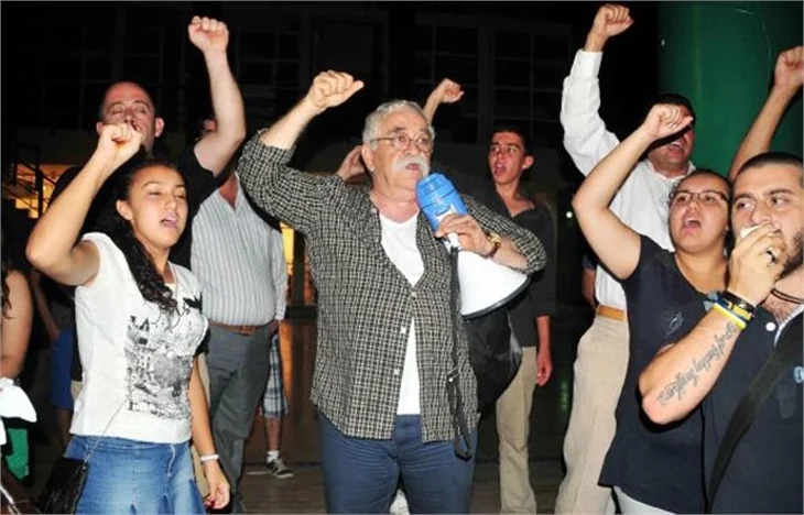 Levent Kırca'dan Cem Yılmaz'a tepki!
