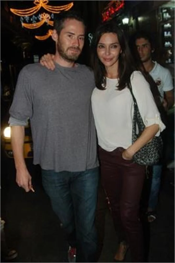 Hande Ataizi ile eşi Benjamin Harvey birbirine girdi!