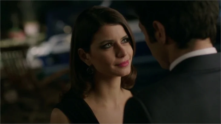 Beren Saat rolüne nasıl hazırlandı?