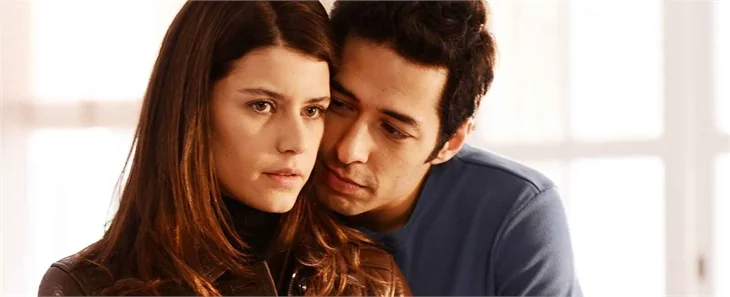 Beren Saat rolüne nasıl hazırlandı?