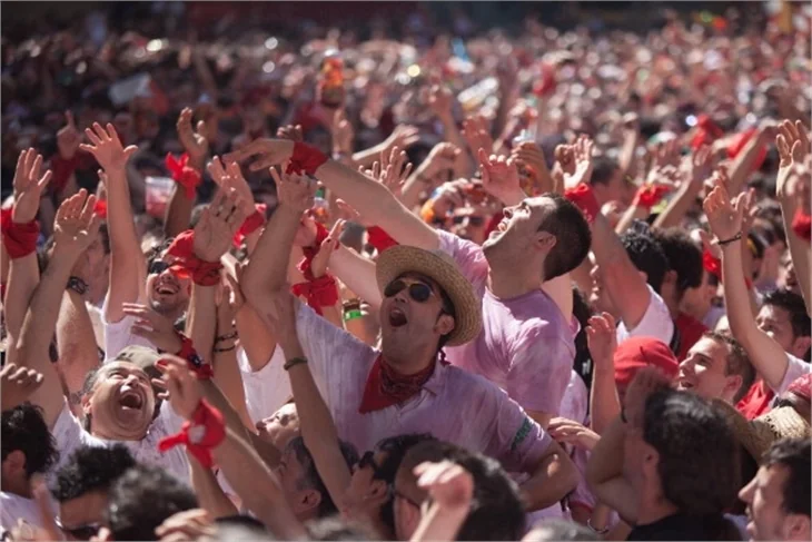 Çılgın festival böyle başladı