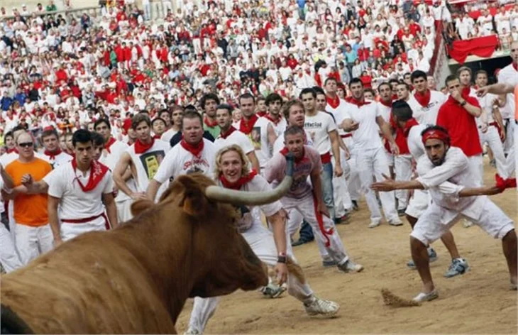 Çılgın festival böyle başladı