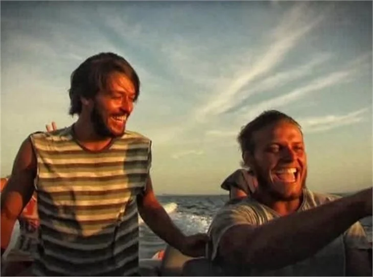 Murat ve Hilmi Cem aynı kıza aşık olursa..