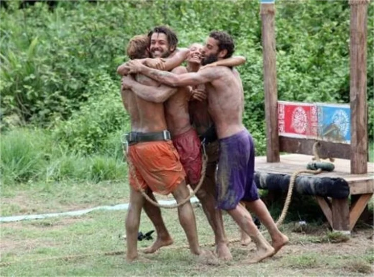Murat ve Hilmi Cem aynı kıza aşık olursa..