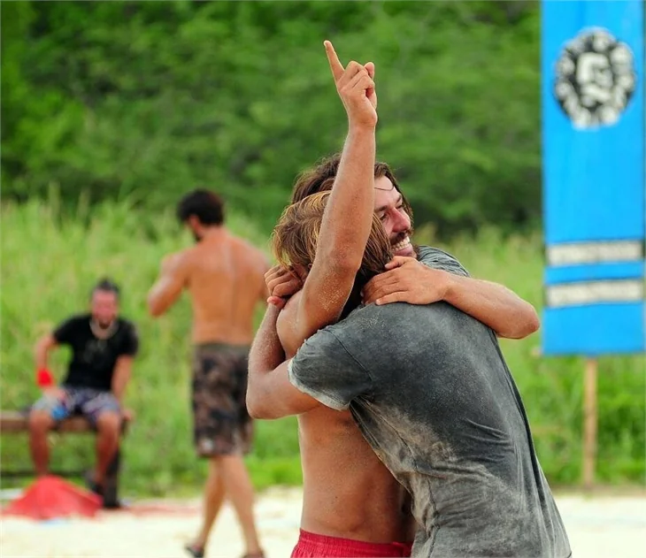 Murat ve Hilmi Cem aynı kıza aşık olursa..