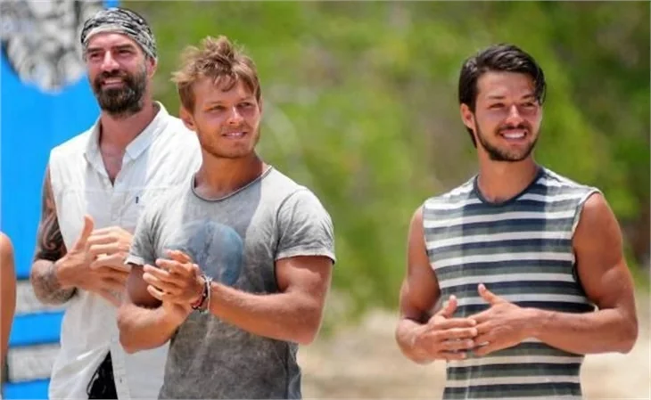 Murat ve Hilmi Cem aynı kıza aşık olursa..