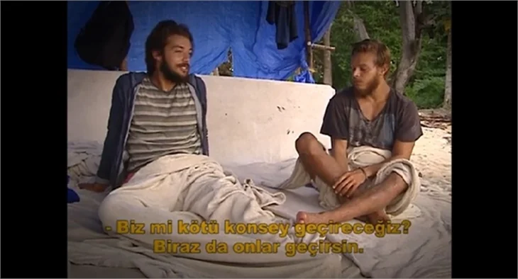 Murat ve Hilmi Cem aynı kıza aşık olursa..