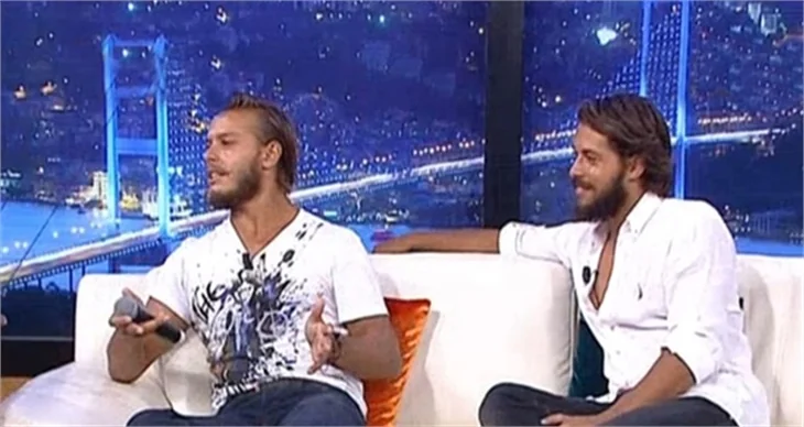 Murat ve Hilmi Cem aynı kıza aşık olursa..