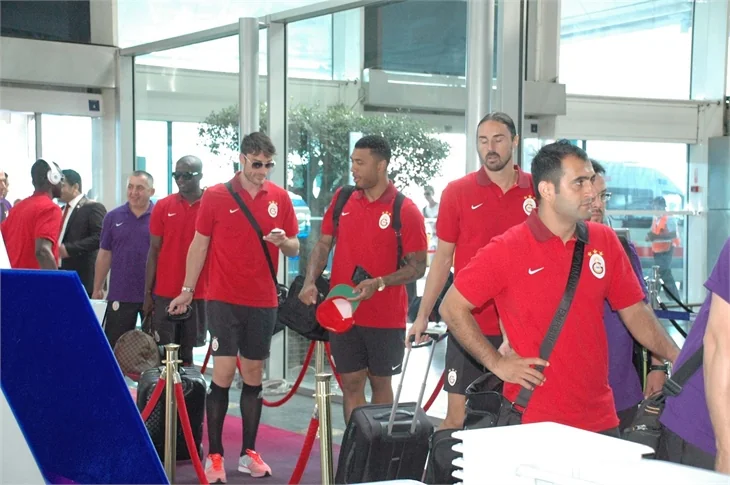 Galatasaray İngiltere'ye gitti