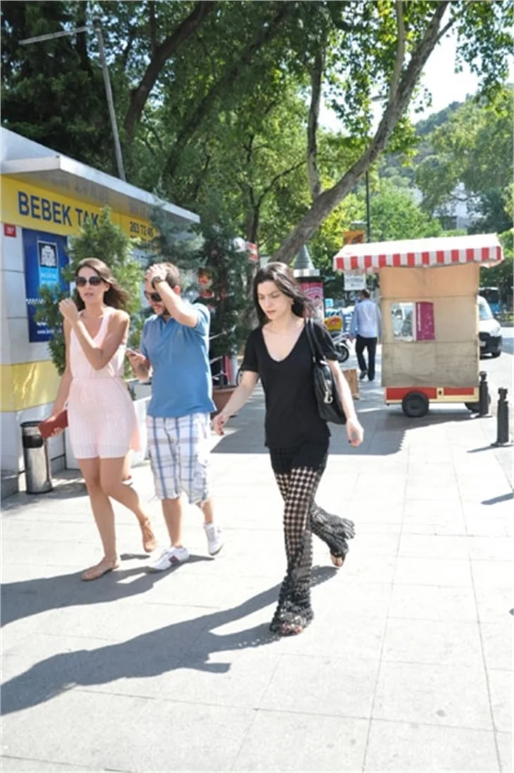 Merve Boluğur'u görenler şaştı kaldı!