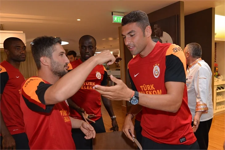 Kral'a İngiltere'de doğumgünü