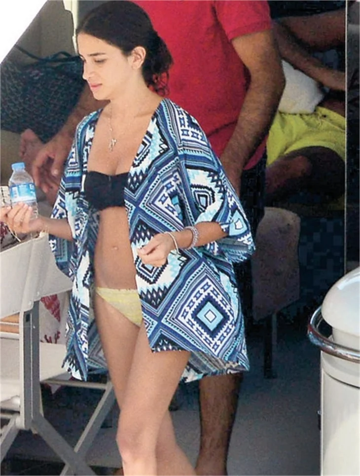 İşte bikinili sosyetikler!