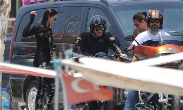 Kıvanç Tatlıtuğ aradığı aşkı buldu!