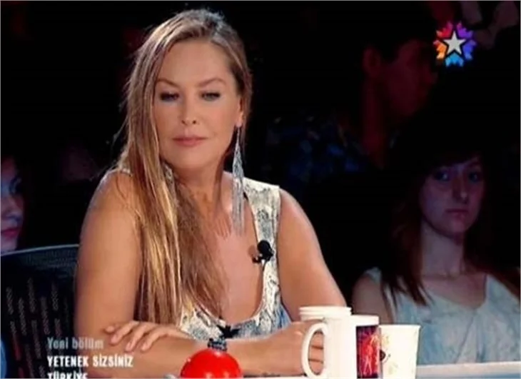 Hülya Avşar'ın tepki çeken paylaşımı!