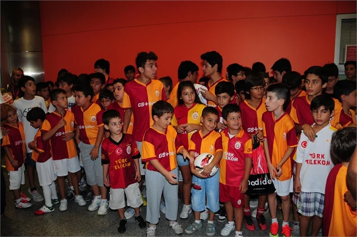 Galatasaray İzmir'de...