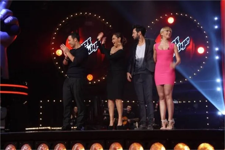 Acun'un Hülya Avşar sürprizi!