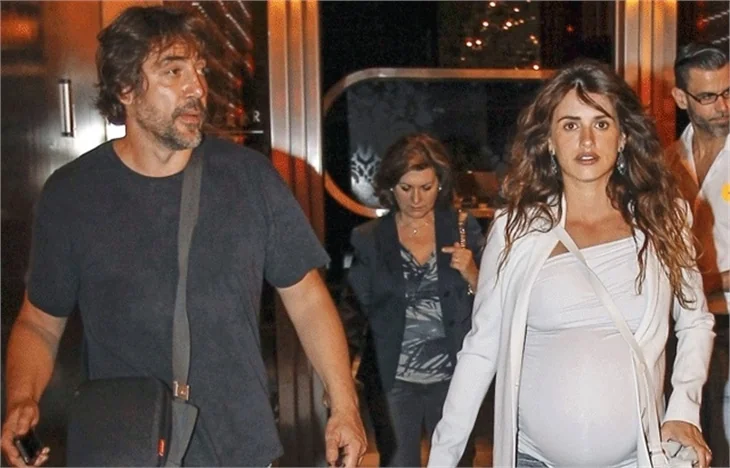 İkinci kez anne oldu