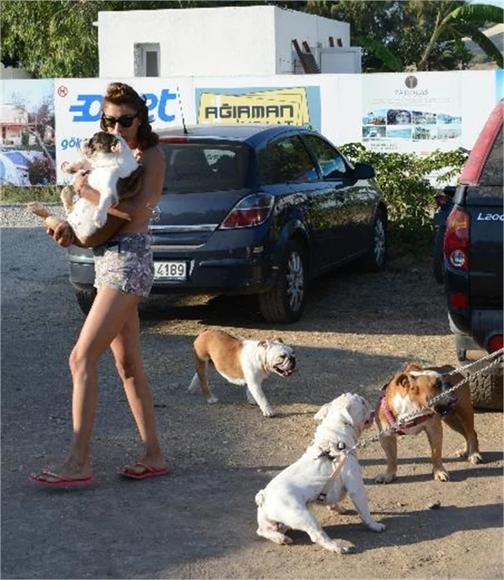 Ebru Şancı'ya yaklaşabilene aşk olsun!