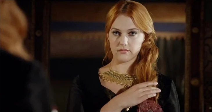 Ruslar, Meryem Uzerli'yi istiyor!