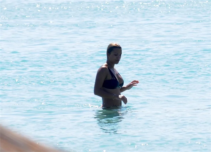 Çeşme'ye ünlü akını!