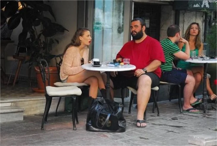 Serenay Sarıkaya, Cihangir müdavimi