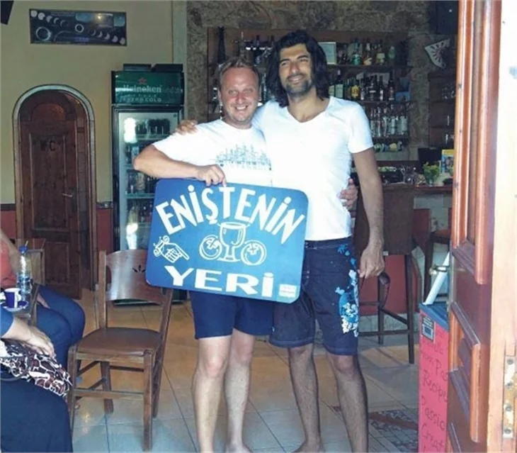 Engin Akyürek ve Farah Zeynep'ten aşkı hatırlatmanın hikayesi!