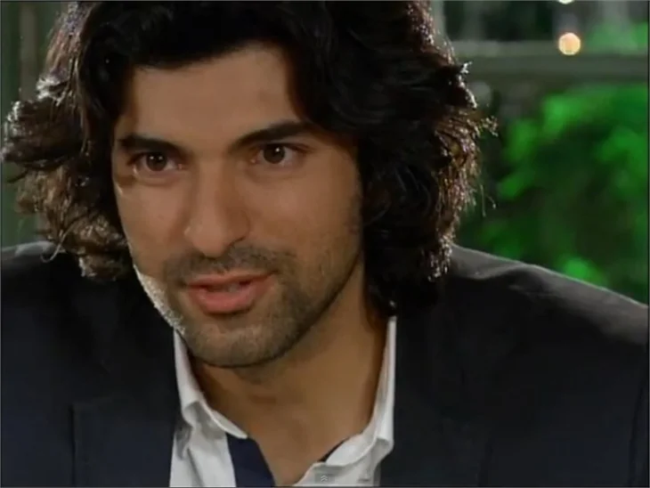 Engin Akyürek ve Farah Zeynep'ten aşkı hatırlatmanın hikayesi!