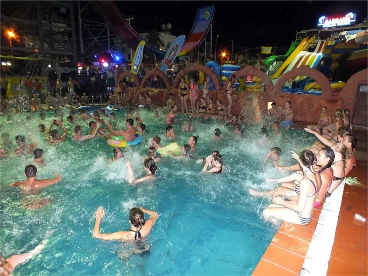 Marmaris'te ıslak parti!
