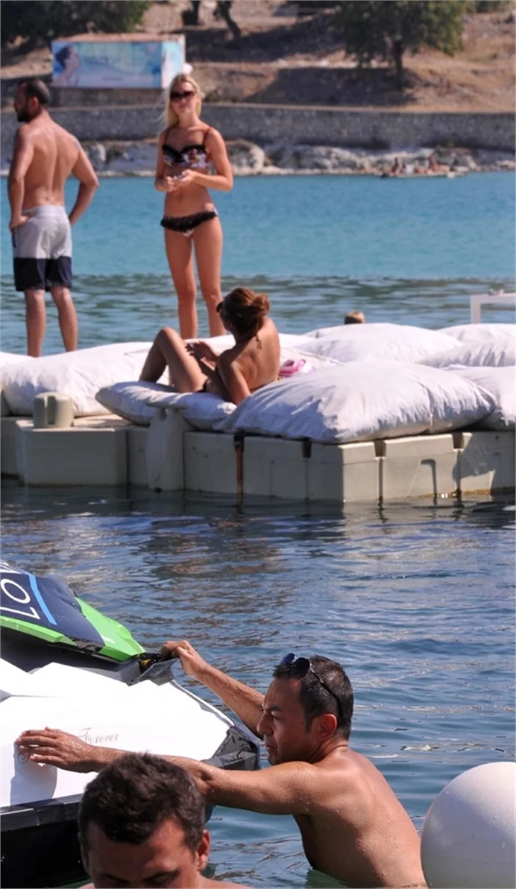 Serdar Ortaç'tan "yenge davası!.."