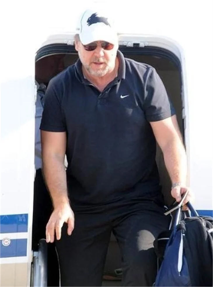 Russell Crowe, Cem Yılmaz'a çok güldü