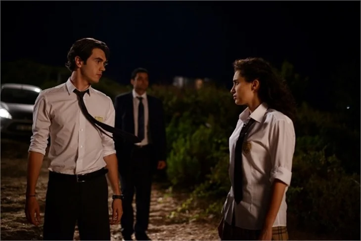 Kerem ve Zeynep arasında sürpriz yakınlaşma