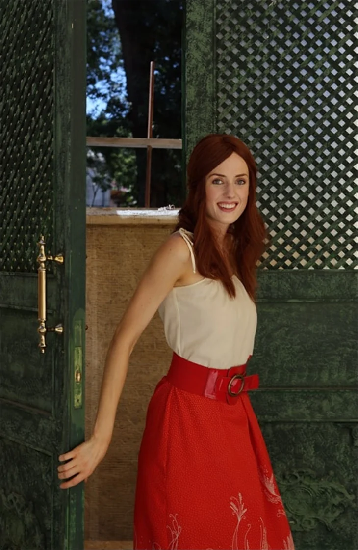 Wilma Elles'ten Meryem Uzerli'ye gönderme!