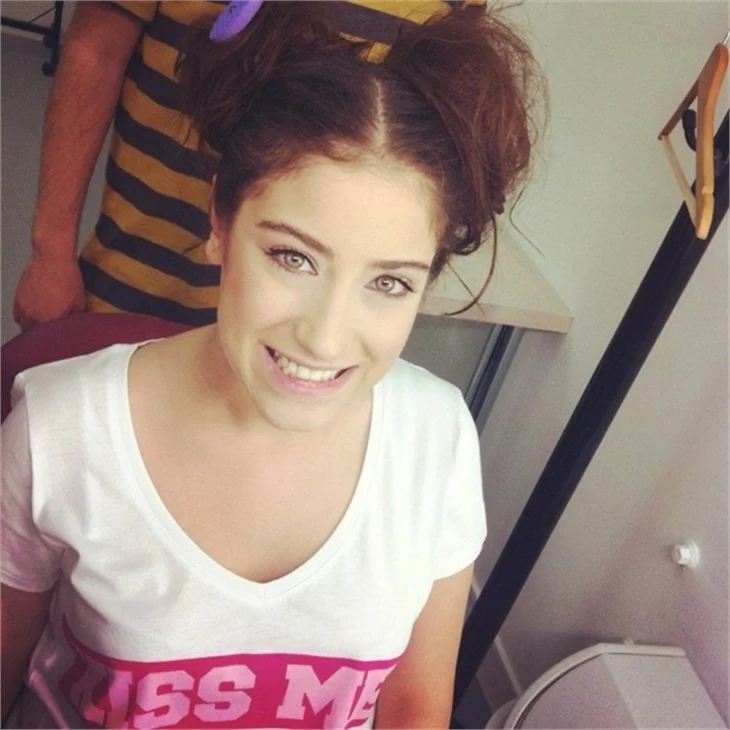 Hazal Kaya'nın yeni dizisi A.Ş.K'ta şok ayrılık!