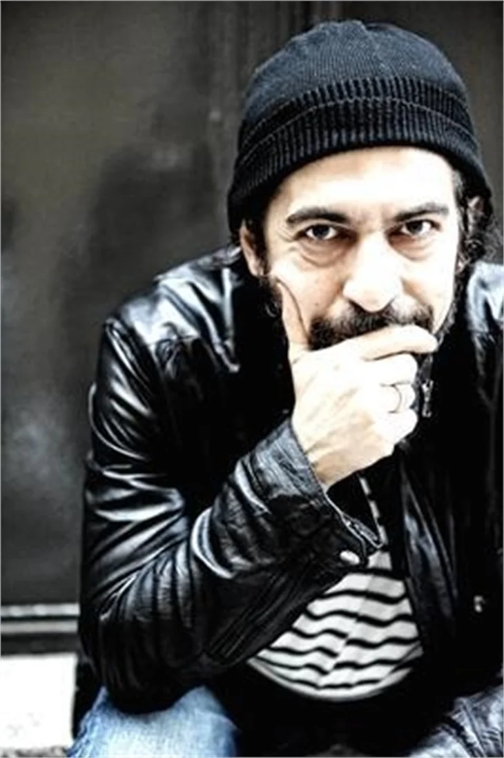 Okan Bayülgen: Çocukluğumdan beri psikiyatriste gidiyorum!