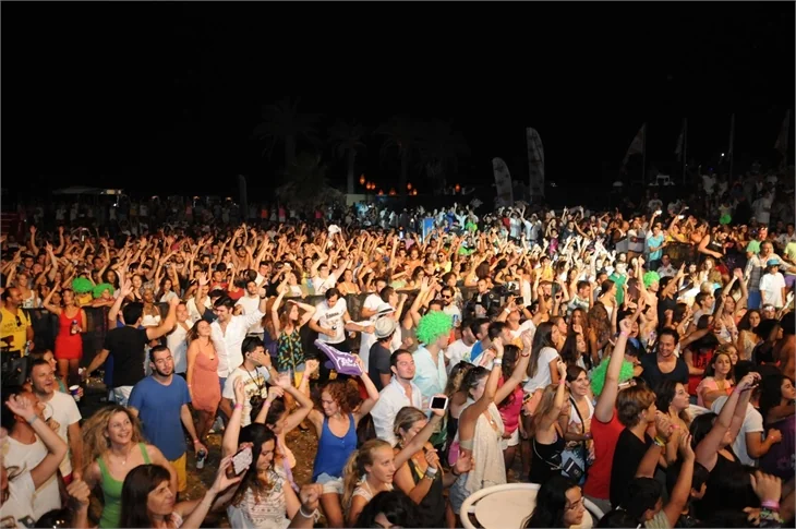 Çeşme'de LMFAO rüzgarı!