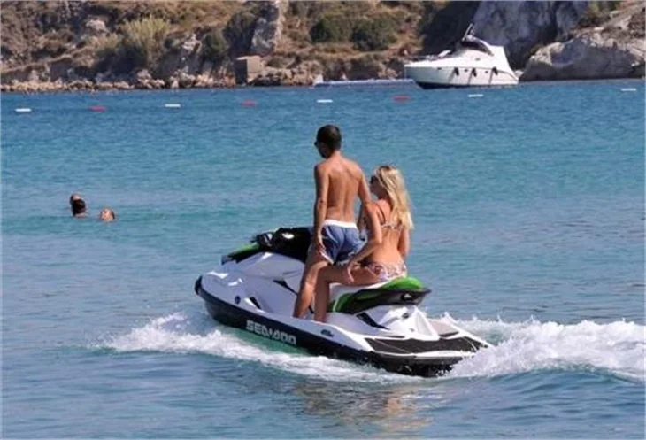 Chloe, Serdar Ortaç'ı 20 bin TL'den etti!