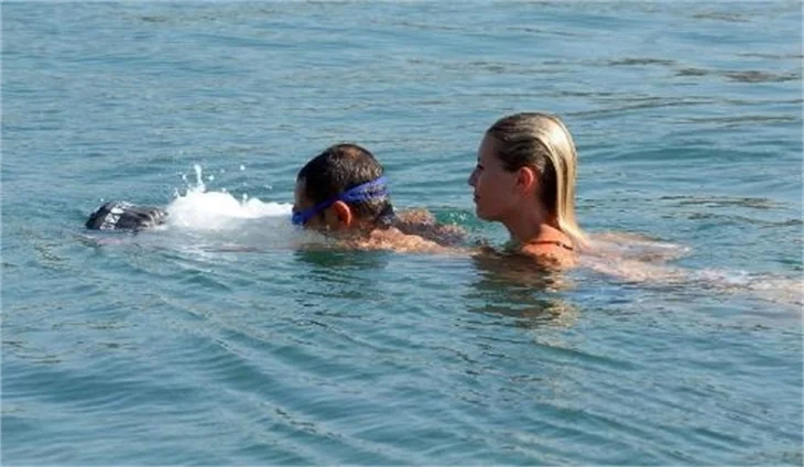 Chloe, Serdar Ortaç'ı 20 bin TL'den etti!