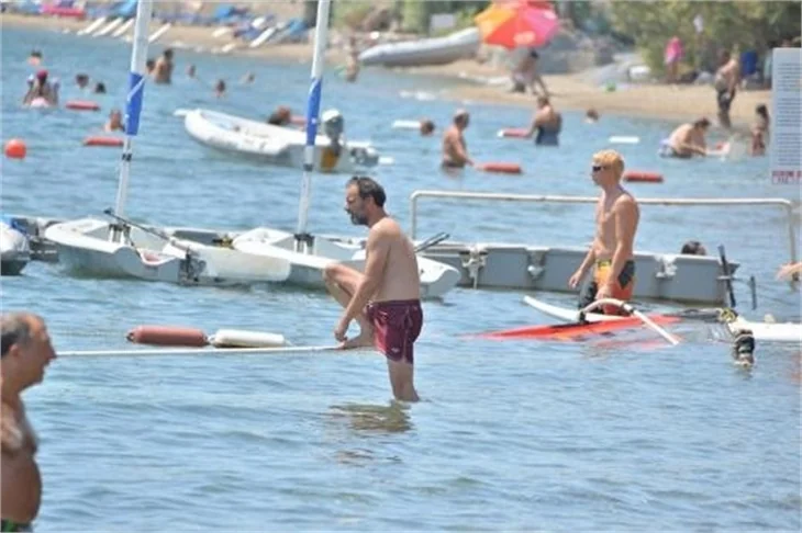 Ozan Güven eski eşiyle tatilde!