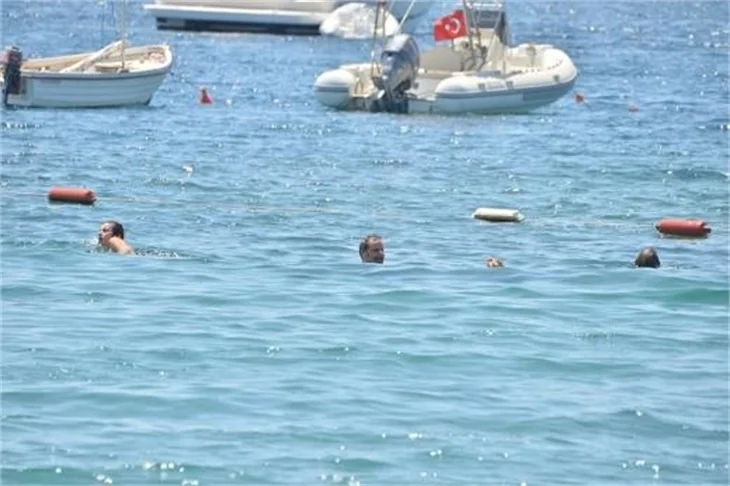 Ozan Güven eski eşiyle tatilde!