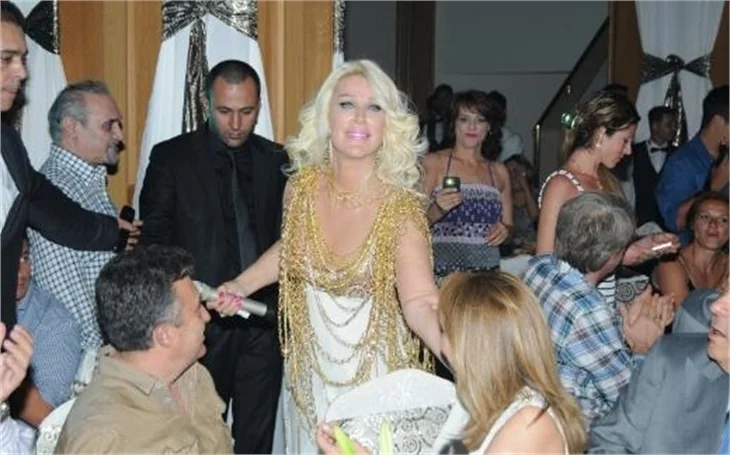 Seda Sayan'dan Bülent Arınç'a gönderme