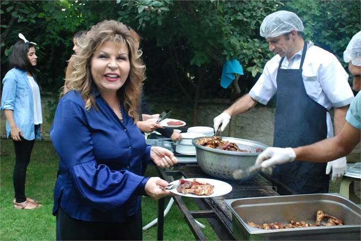 Beni Böyle Sev'de mangal keyfi!