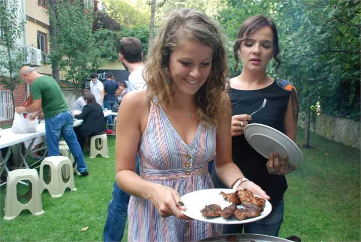 Beni Böyle Sev'de mangal keyfi!