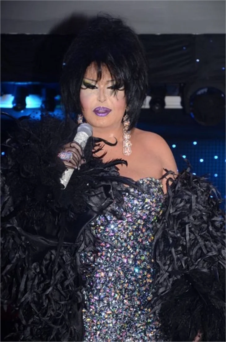 Bülent Ersoy'dan Ajda Pekkan'a: Hödük, ucube!...